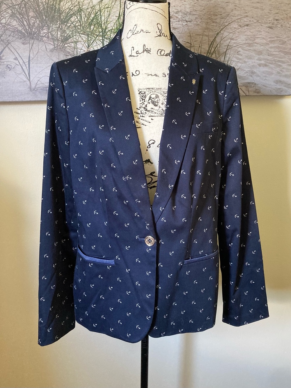 Tommy Hilfiger women’s nautical navy  blue blazer w/white anchor print, size M - Picture 3 of 13